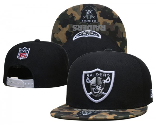 Las Vegas Raiders's black cap